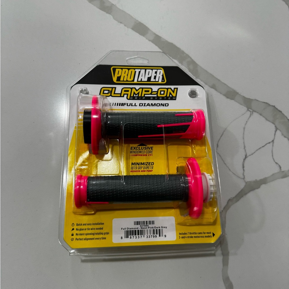 ProTaper Clamp-On Full Diamond Grips Neon Pink/Dark Grey 021684